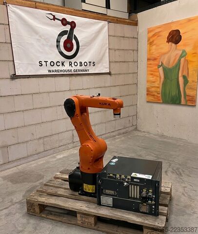 روبوت صناعي KUKA KR6 R900 SIXX KRC4