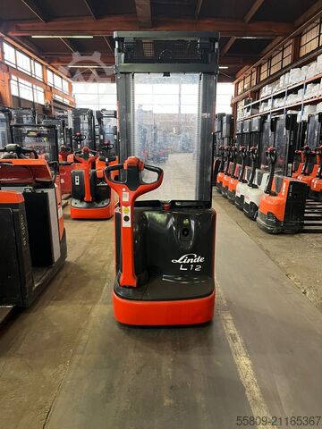 High Lift stacker Linde L 12 //