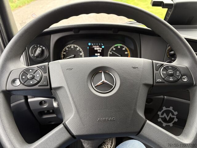 Resväska Mercedes-Benz Atego 821 BL Bakwagen / 3 zitplaatsen / Laadkle...