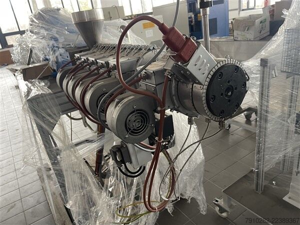 PMH kaksiruuvinen ekstruuderi 25 mm - 32 l/d PMH Plasticmaschinen handelsgesellschaft PMH DS25-32LD twin-screw extruder