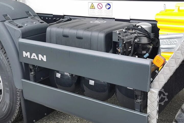 Pengadun MAN TGS 41.400 BB CH Concrete Mixer (2 units)