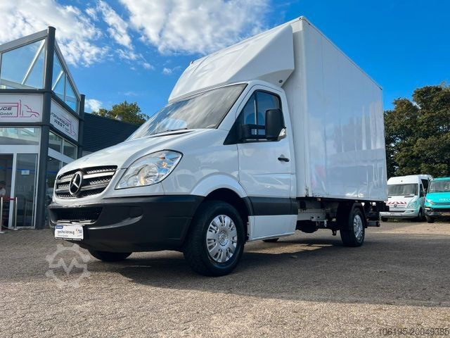 Transporter mit Koffer MERCEDES-BENZ Sprinter 310 CDI *Hebebühne*