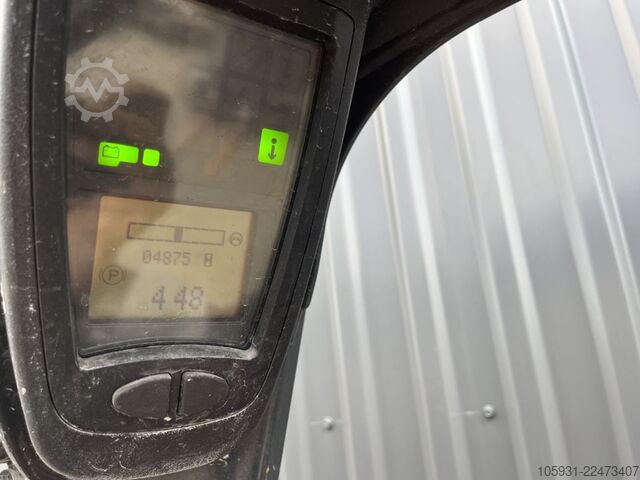 Carretilla eléctrica de 3 ruedas Linde E14-01