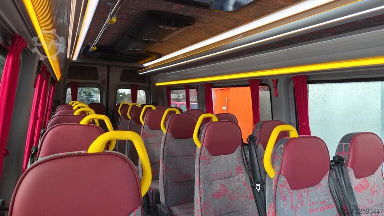 Minibús MERCEDES-BENZ 515 Sprinter 22 Schlafsessel Vorlauffahrzeug