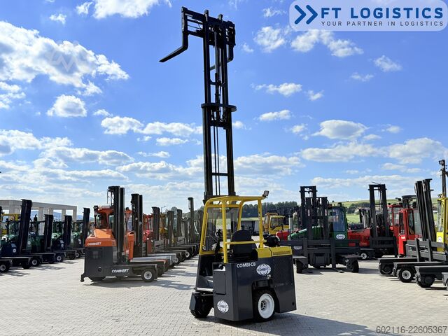  Combilift CB3000 DIESEL TRIPLEX 5500 FREE-LIFT