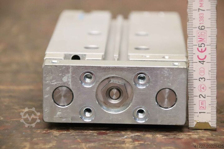 Cilindru de ghidare Festo DFM-20-80-B-P-A-GF  532316