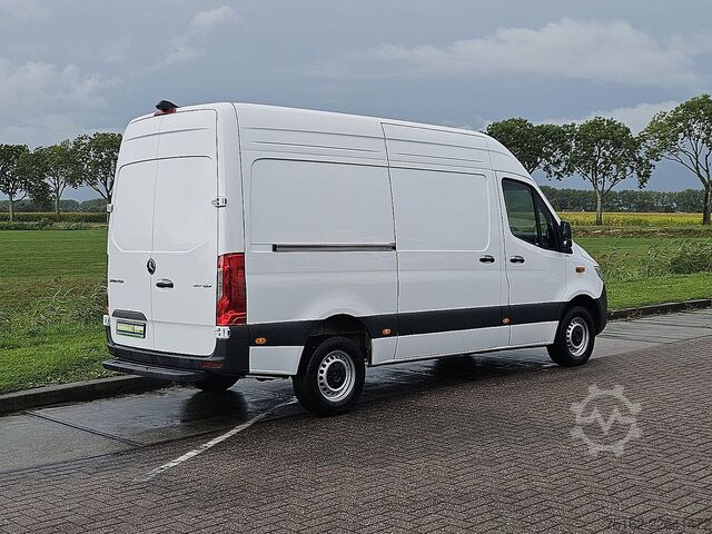 High-roof van MERCEDES-BENZ SPRINTER 317 L2H2 LED Mbux10