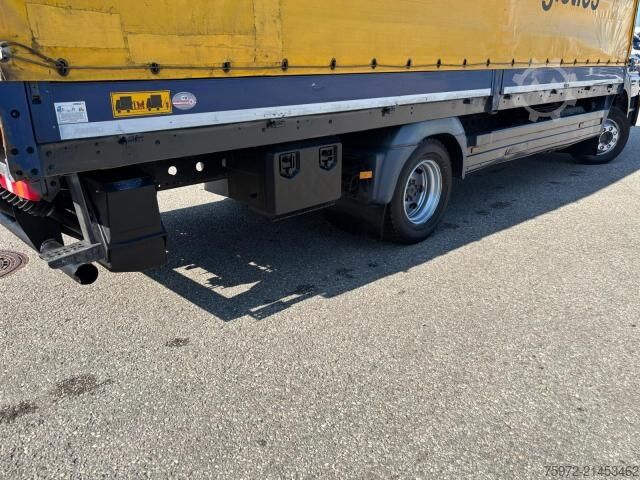 Nákladné auto s plochou korbou a plachtou Mercedes-Benz Atego 1224 L