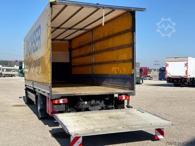Nákladné auto s plochou korbou a plachtou Mercedes-Benz Atego 1224 L