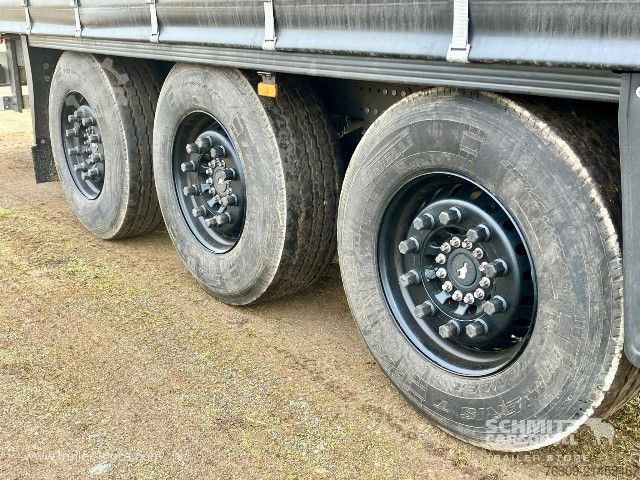 Otvorený náves s plachtou Schmitz Cargobull Curtainsider Standard Getränke