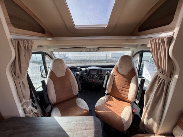 Polointegrovaný karavan GIOTTILINE Therry T37