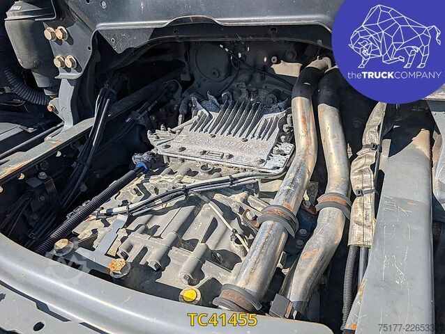 Chasis con cabina DAF XF 440