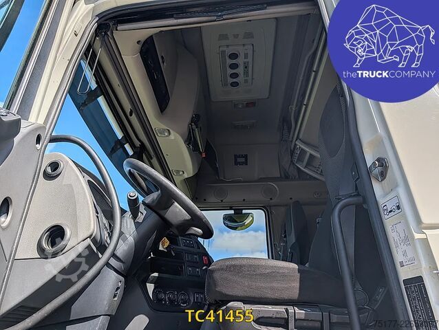 Chasis con cabina DAF XF 440