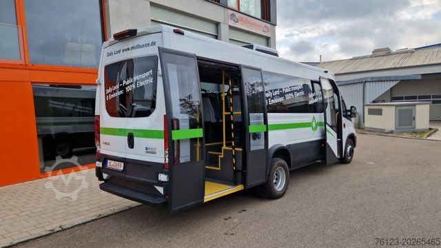 รถโดยสารประจำทางในเมือง IVECO Daily Heckniederflur Elektro City Stock