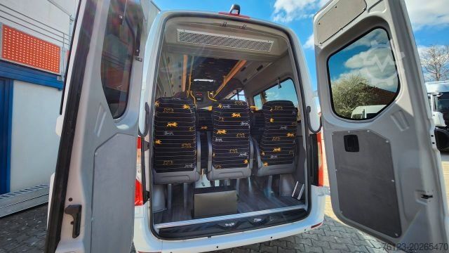 Stadtbus MERCEDES-BENZ 2 x Vorlauffahrzeug Bürgerbus Niederflur 9 Sitze