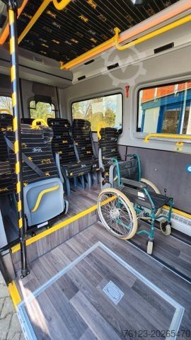 Stadtbus MERCEDES-BENZ 2 x Vorlauffahrzeug Bürgerbus Niederflur 9 Sitze