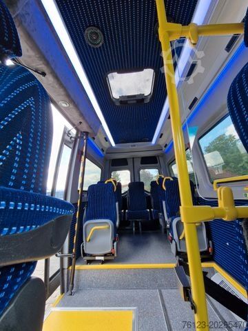 Stadtbus MERCEDES-BENZ 2 x Vorlauffahrzeug Bürgerbus Niederflur 9 Sitze