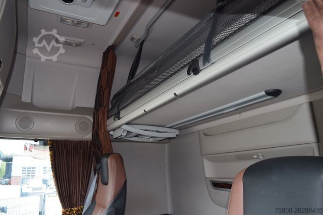 Camion de materiale periculoase DAF XF480 SSC ADR EXII EXIII Intarder Leder Xenon