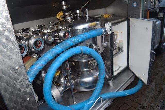 Autocisternă MERCEDES-BENZ Antos 2545 Magyar 16.500L Milchtank Reinigung