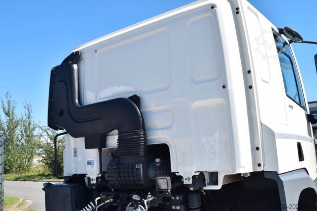 Camion de matières dangereuses DAF CF450 ADR FL/AT/EXII/EXIII PTO ACC Alufelgen