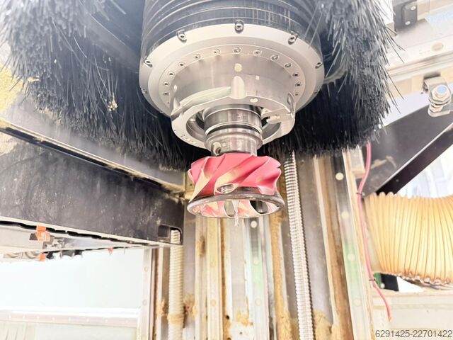 Obdelovalni center BIESSE ROVER B 1967