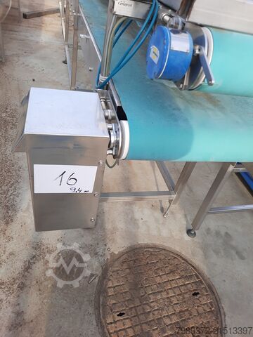 Cinta transportadora con malla metálica  