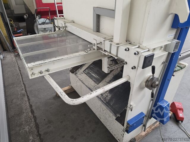 Hydraulinen giljotiinisakset OMAG CEL 104