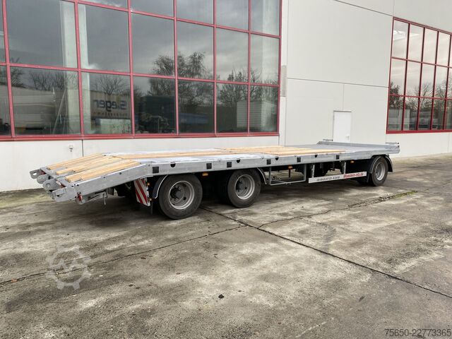 Reboque com plataforma rebaixada Möslein T 3-8,20 P OR  3 Achs Tieflader gerader Ladefläche 8,10 m,Neufahrzeug