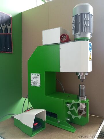 Радіальна клепальна машина RMU-12-C ROMIOL