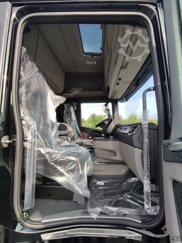 แชสซีพร้อมห้องโดยสารคนขับ Scania R590 6x4 Kurzholz Kran und Schemel nach Wahl