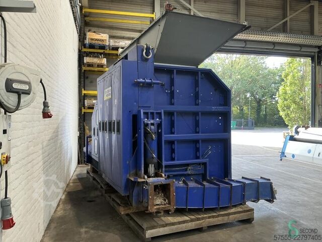 Prensa briquetadora Strautmann BrikPress HP/NP 240, año 2016 Strautmann BrikPress HP/NP 240