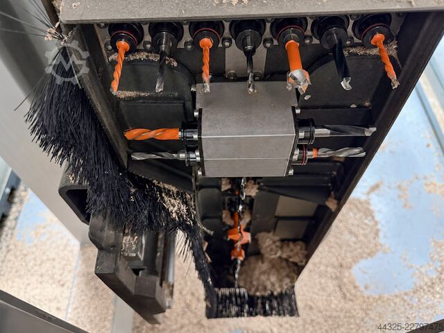 آلة الحفر العمودية CNC BIESSE BREMA VEKTOR 15