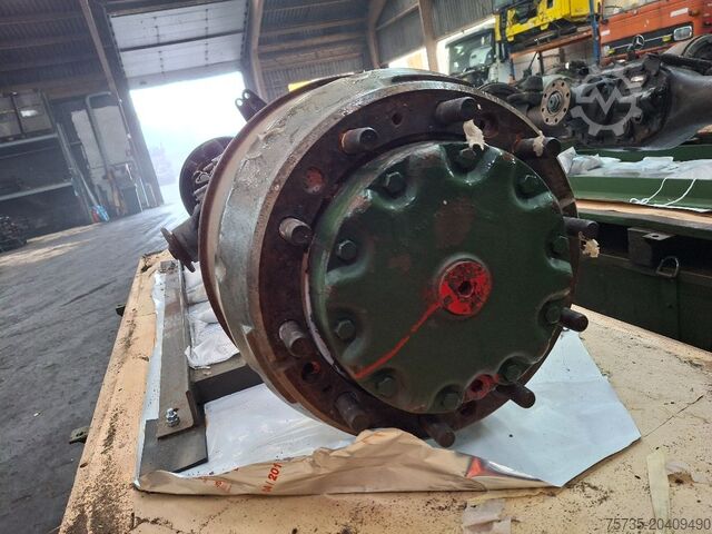 Taka-akseli MERCEDES-BENZ H7-0880M