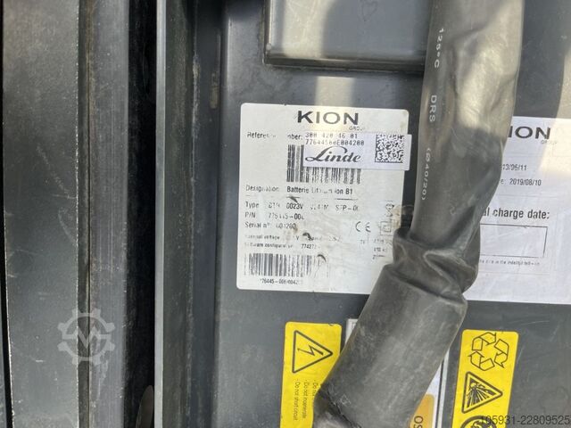 스탠드온 스태커 Linde D12SP