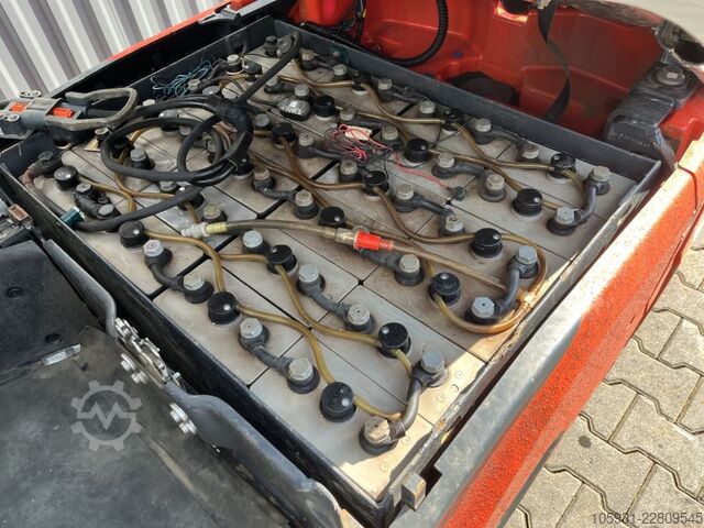 전동 3륜 지게차 Linde E16-02
