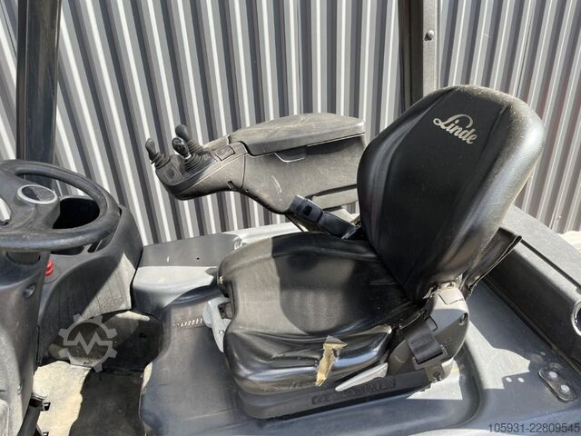 전동 3륜 지게차 Linde E16-02