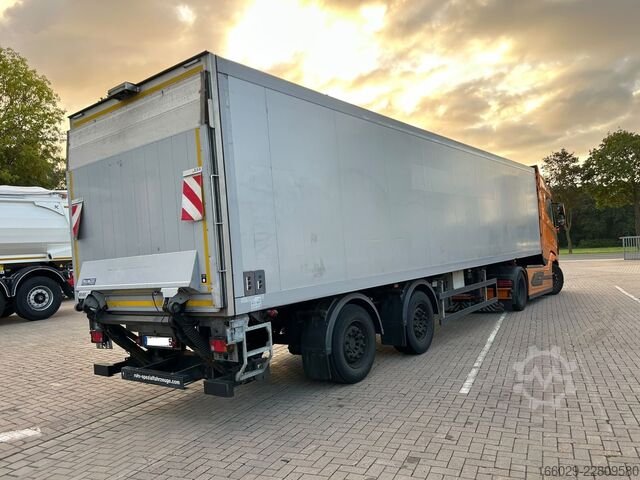 Box semitrailer  Rohr Kühlkoffer mit Elektro Kühler und LBW