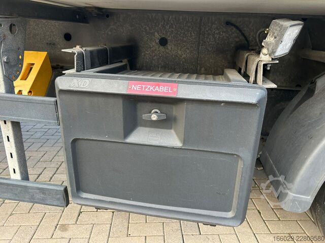 Box semitrailer  Rohr Kühlkoffer mit Elektro Kühler und LBW