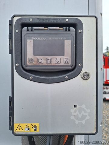 Semirremolque caja Rohr Kühlkoffer mit Elektro Kühler und LBW