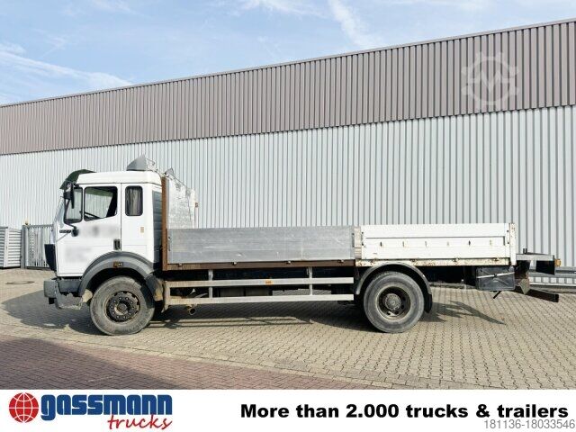 Ciężarówka z płaską platformą Mercedes-Benz SK 1827L 4x2