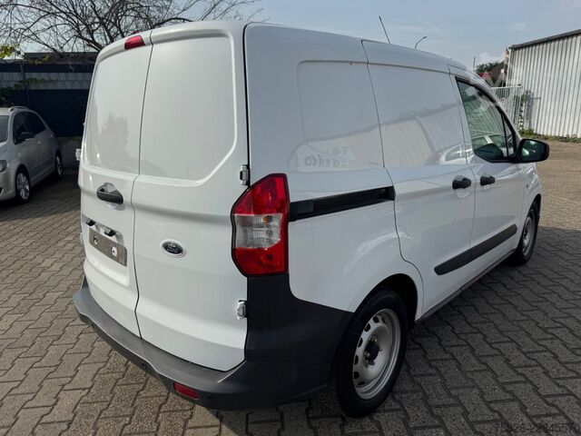 Pallbíll FORD Transit Courier Trend