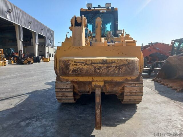 ืืืื ืช ืคืืืืก Komatsu D155A-6R (4 Pcs available in Abu Dhabi)