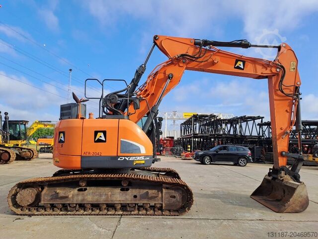 Raupenbagger Doosan DX 235 LCR-5