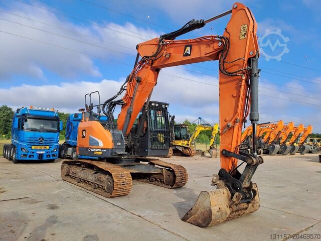 Raupenbagger Doosan DX 235 LCR-5