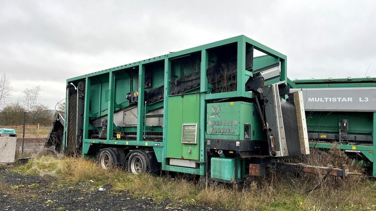 Zvaigžņu ekrāna mašīna Komptech Multistar XL3