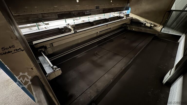 Särmäyspuristin LVD PPI 320/61 MNC 95 c