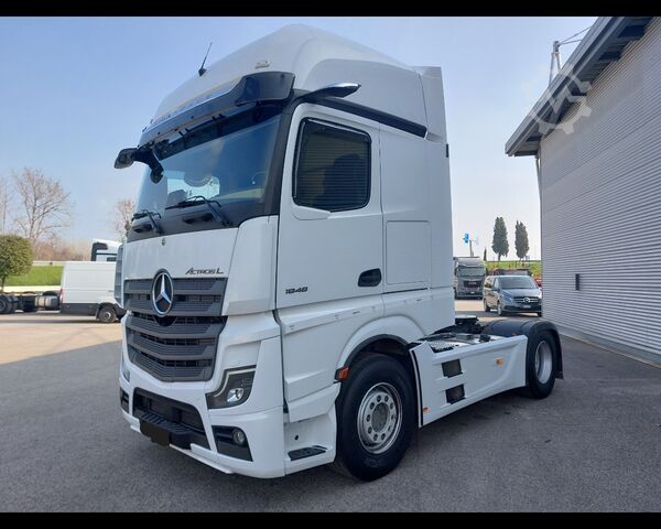 मानक ट्रैक्टर यूनिट MERCEDES-BENZ Actros L 18 4x2 - Actros L 1848 LS 4x2
