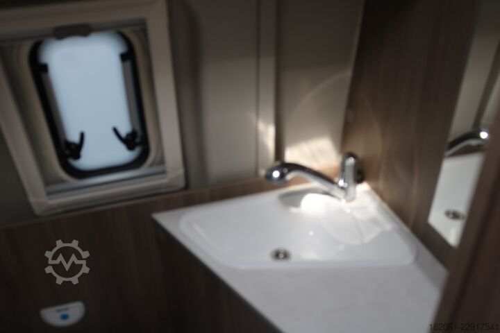 Kemperis Carado Camper Van CV600 AT8G+TV+Combi4D+Doppel RFK