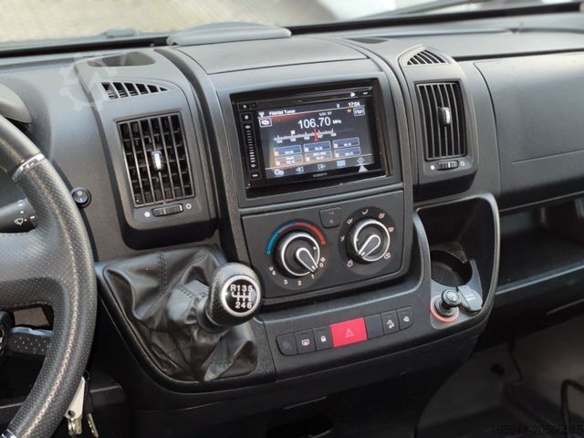 Campervan CLEVER Celebration | Aufstelldach | Markise, AHK + TV