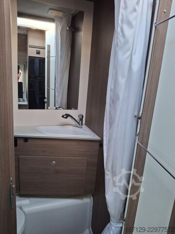แคมเปอร์กึ่งบูรณาการ CARADO T 338s